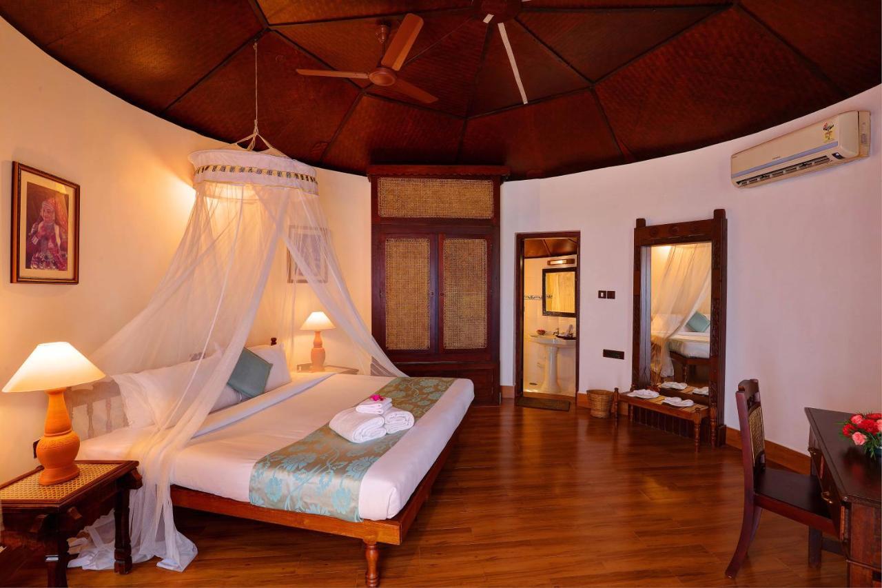 Soma Manaltheeram Ayurveda Beachvillage Kovalam Eksteriør billede