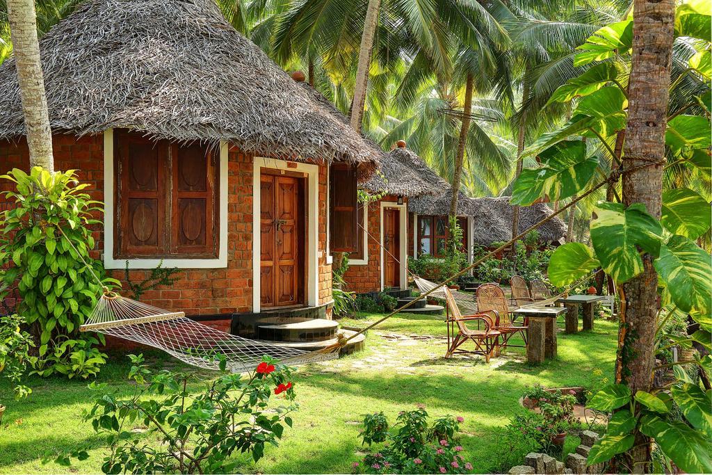 Soma Manaltheeram Ayurveda Beachvillage Kovalam Eksteriør billede