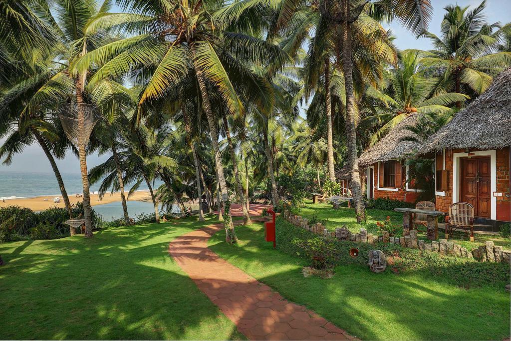 Soma Manaltheeram Ayurveda Beachvillage Kovalam Eksteriør billede