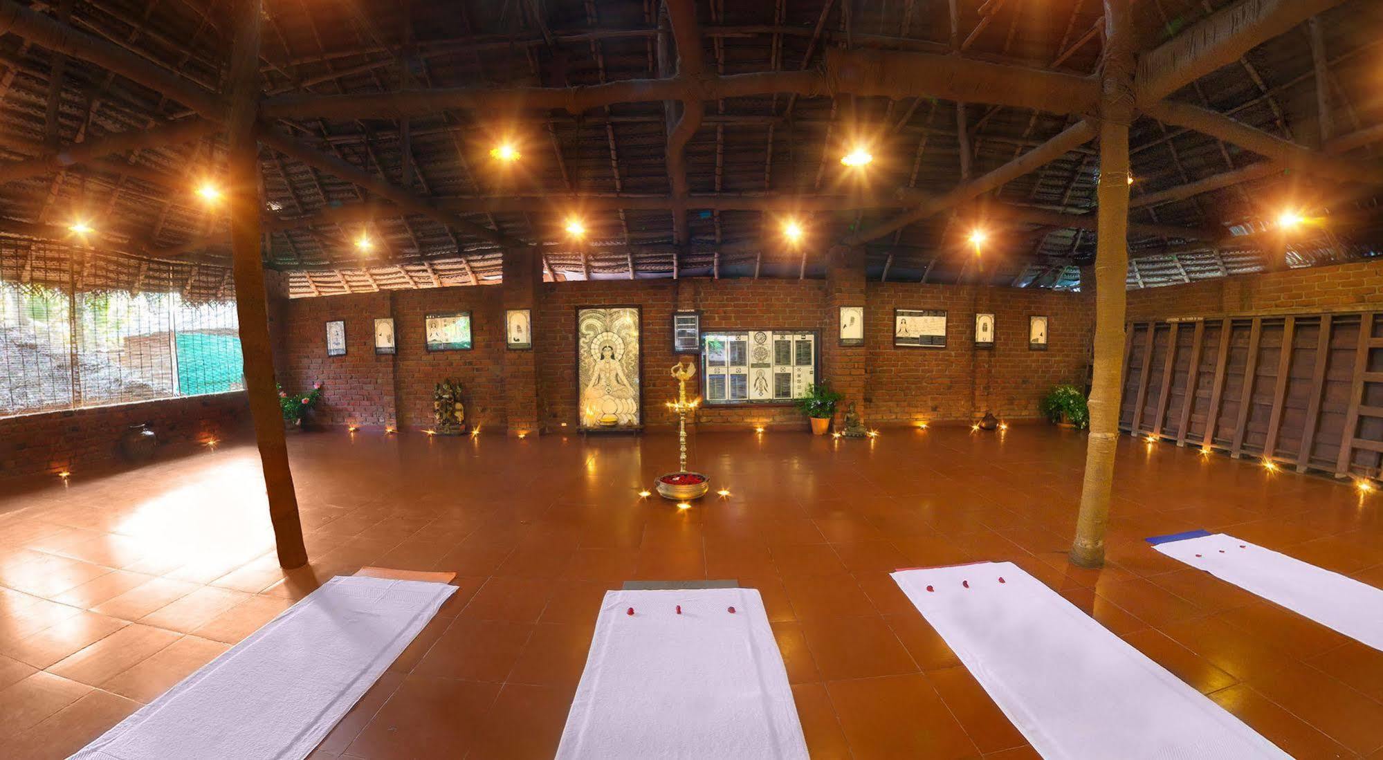 Soma Manaltheeram Ayurveda Beachvillage Kovalam Eksteriør billede