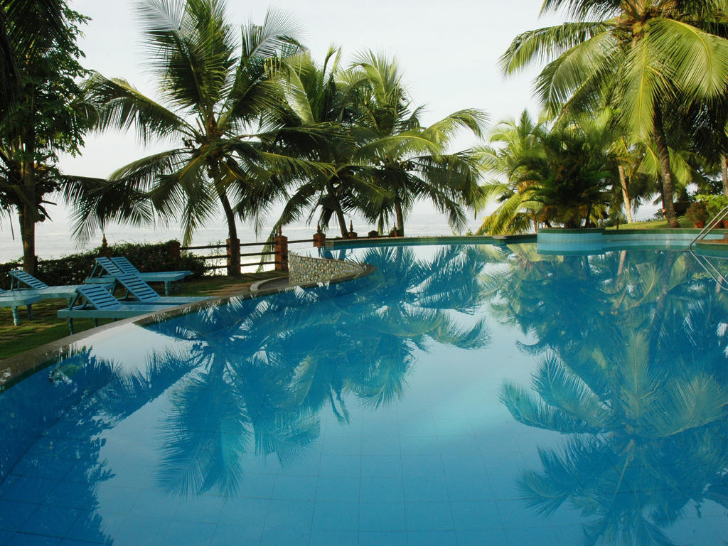 Soma Manaltheeram Ayurveda Beachvillage Kovalam Eksteriør billede